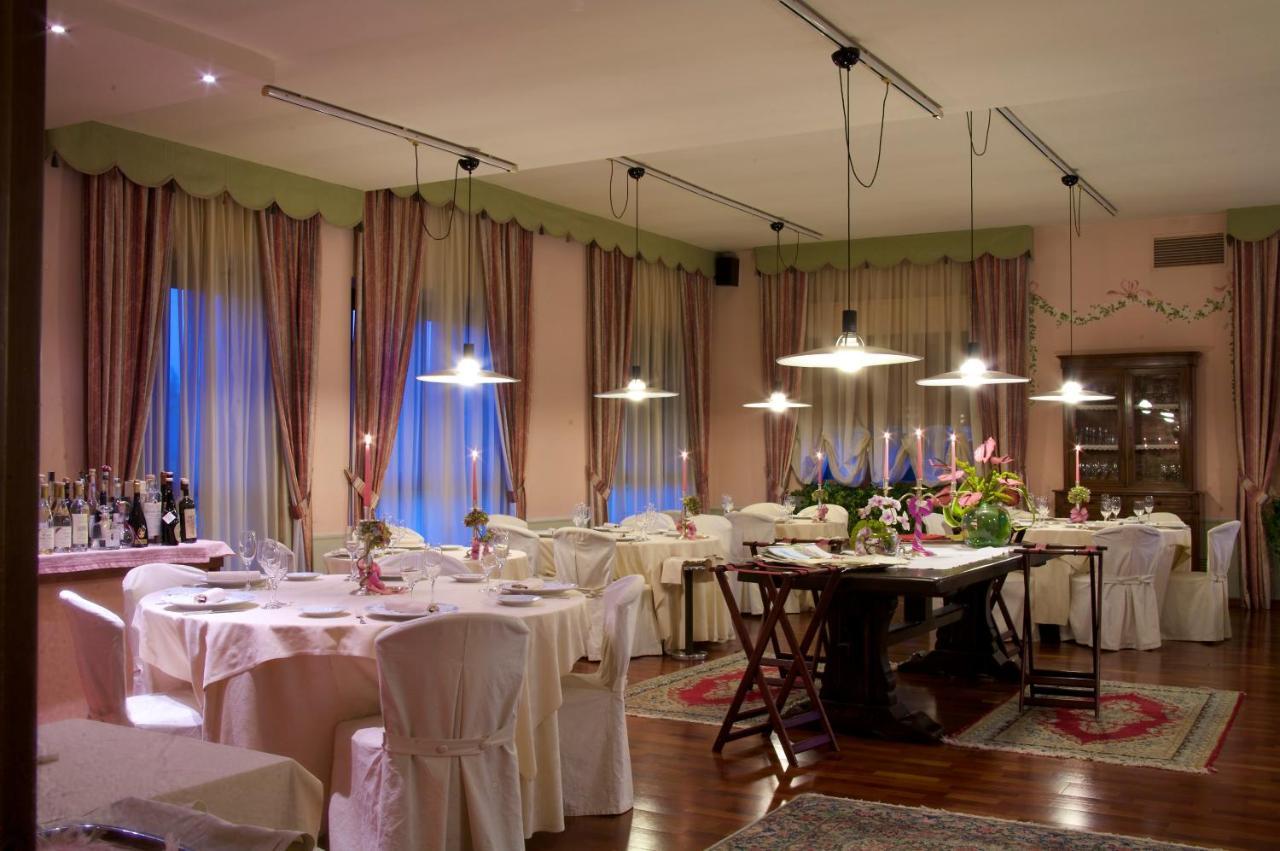 Hotel Giardino San Lorenzo in Campo Εξωτερικό φωτογραφία